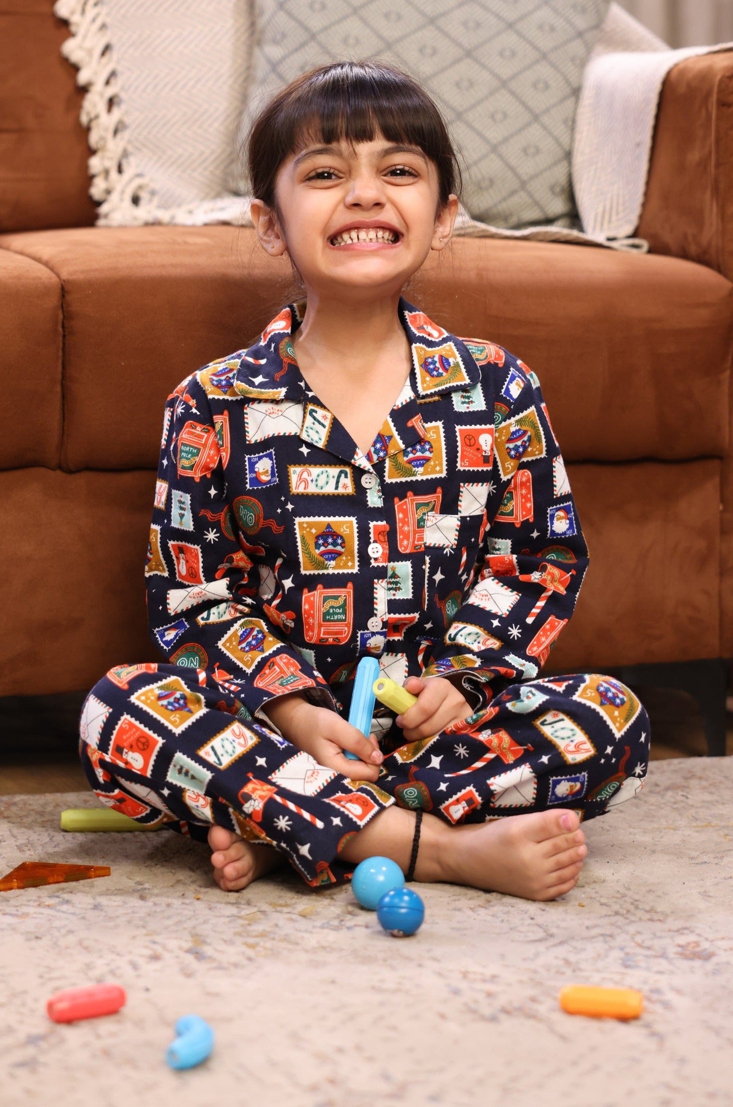 Postcard Night Suit (Winter)